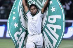 足球彩票-坚持留下还是离开？皇马“天才新星”拒绝转会，将与姆巴佩小熊争夺主力位置