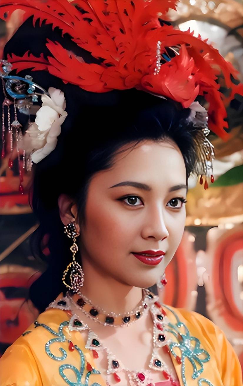 朱琳算不算顶级美人？对比赵丽颖，答案一目了然。