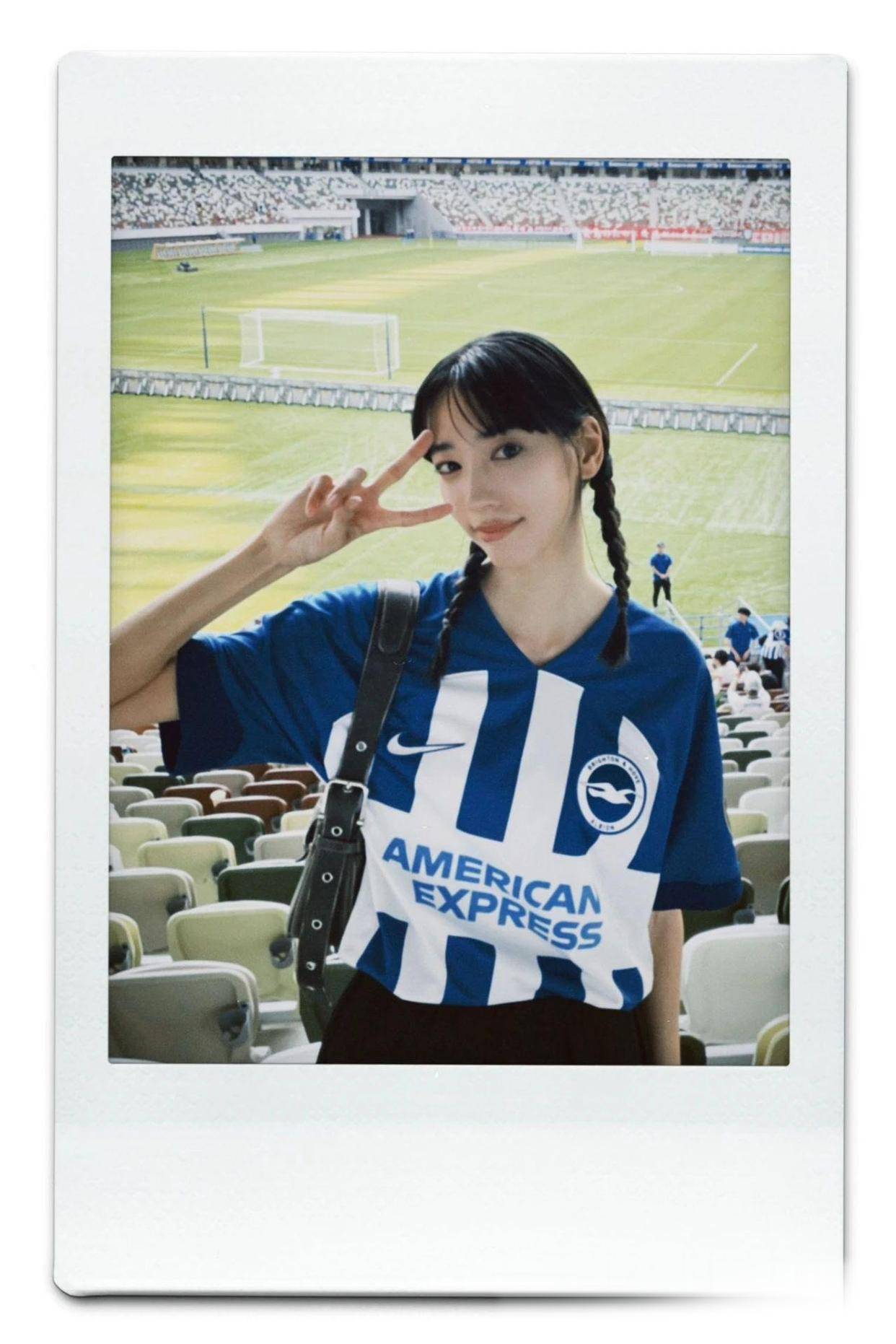 英超联赛:布赖顿三笘薰王者归来,曼彻斯特联遭遇苦主