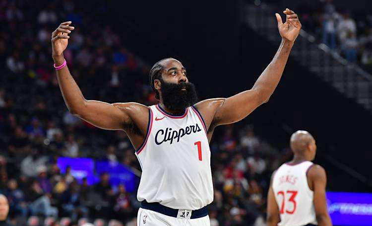 快船队即将签约顶级得分手布拉德利比尔,对其他球队带来挑战