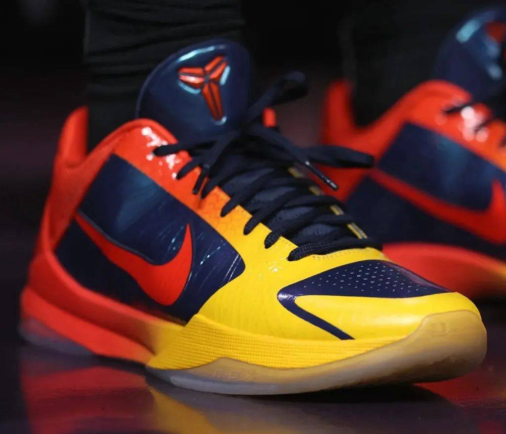 秒杀 NBA?「WNBA 全明星」上脚合集出炉!