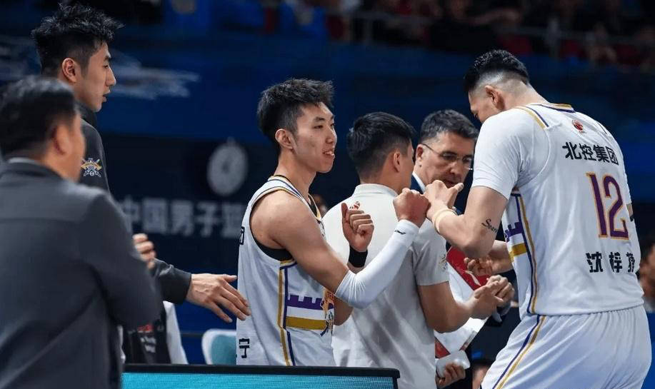 北控签下张庆鹏，目标赛季前八