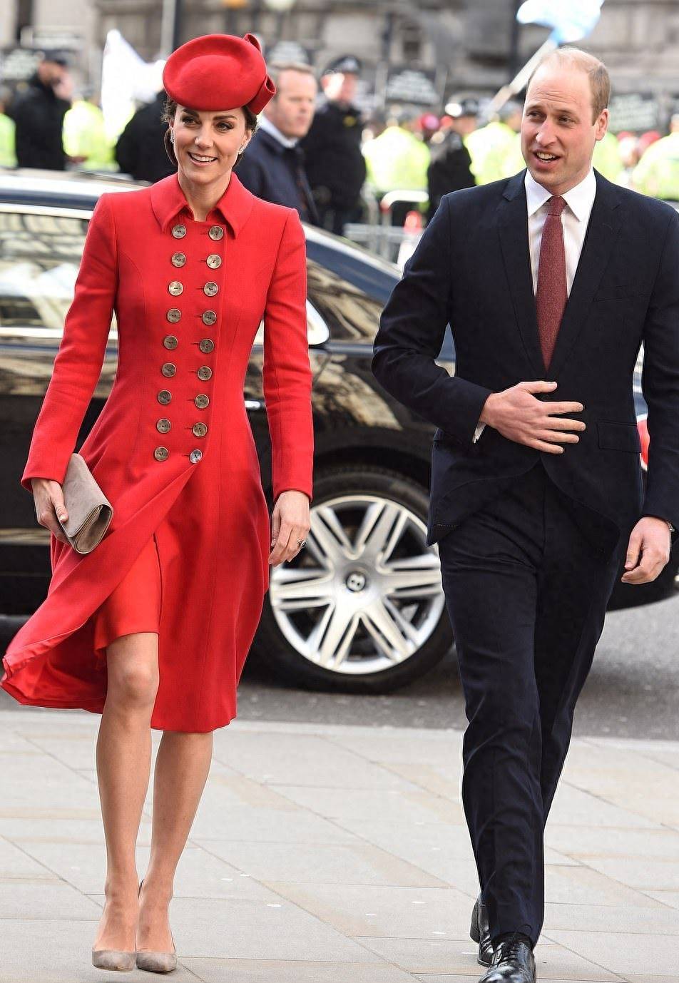 梅根算不算顶级美人?与凯特王妃对比,答案一目了然!