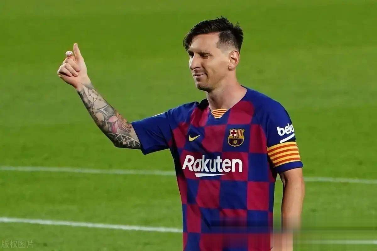 巴萨陷困境!梅西离队引耐克断约,球队如何自救?