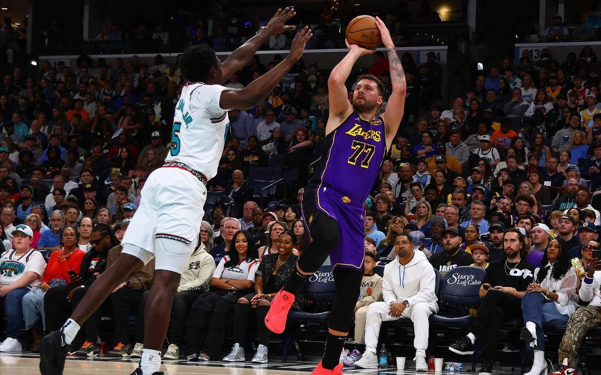 NBA休赛期动态回顾