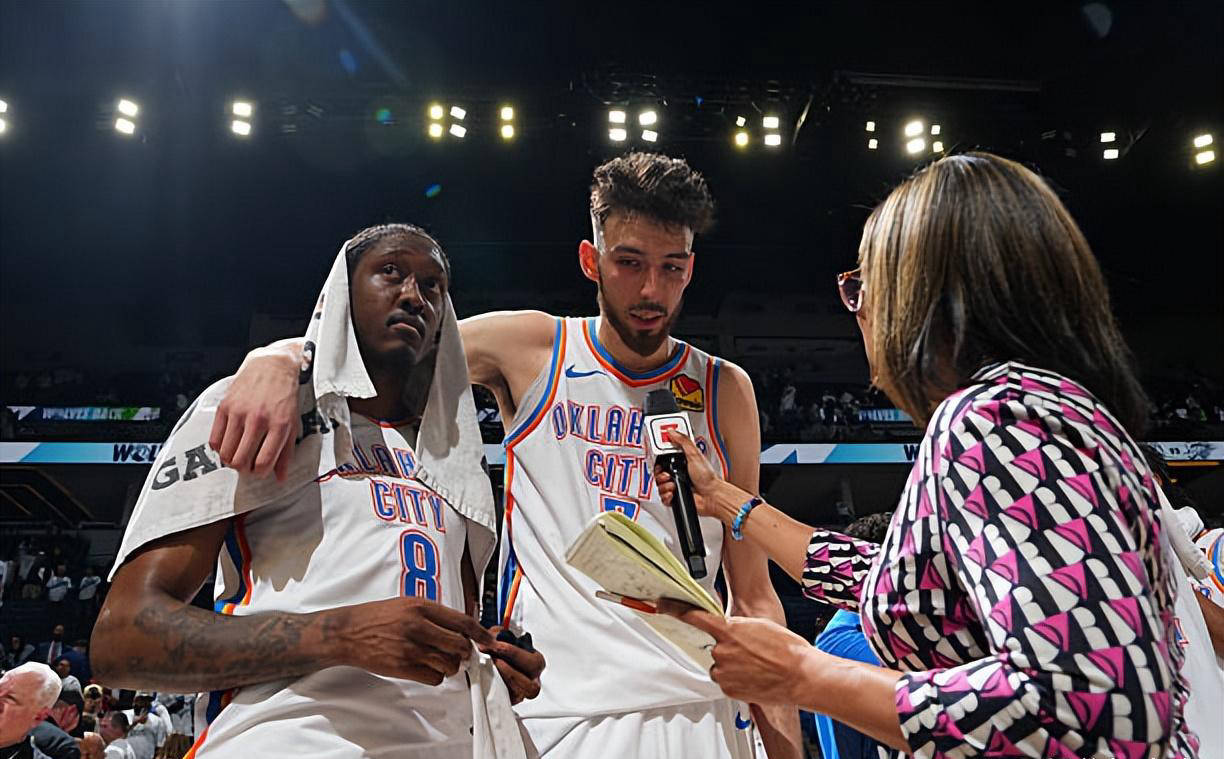 雷霆内线新星切特-霍姆格伦季后赛表现逐渐稳定,攻守兼备!