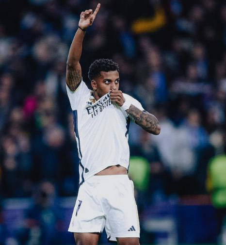 皇马留下1亿巨星罗德里戈!团结面对姆巴佩,争冠仍有希望