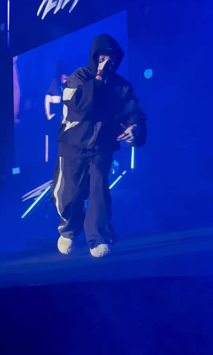 43岁李小璐复出试水,31岁PGone也参加音乐节,门票价格暴涨