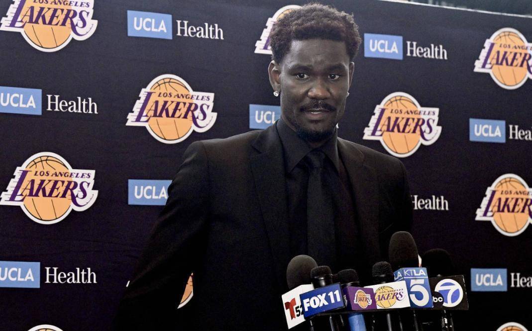 湖人险胜马刺!布朗尼对上NBA状元,门票价格创造历史最高纪录?