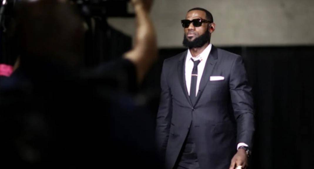 湖人险胜马刺!布朗尼对上NBA状元,门票价格创造历史最高纪录?