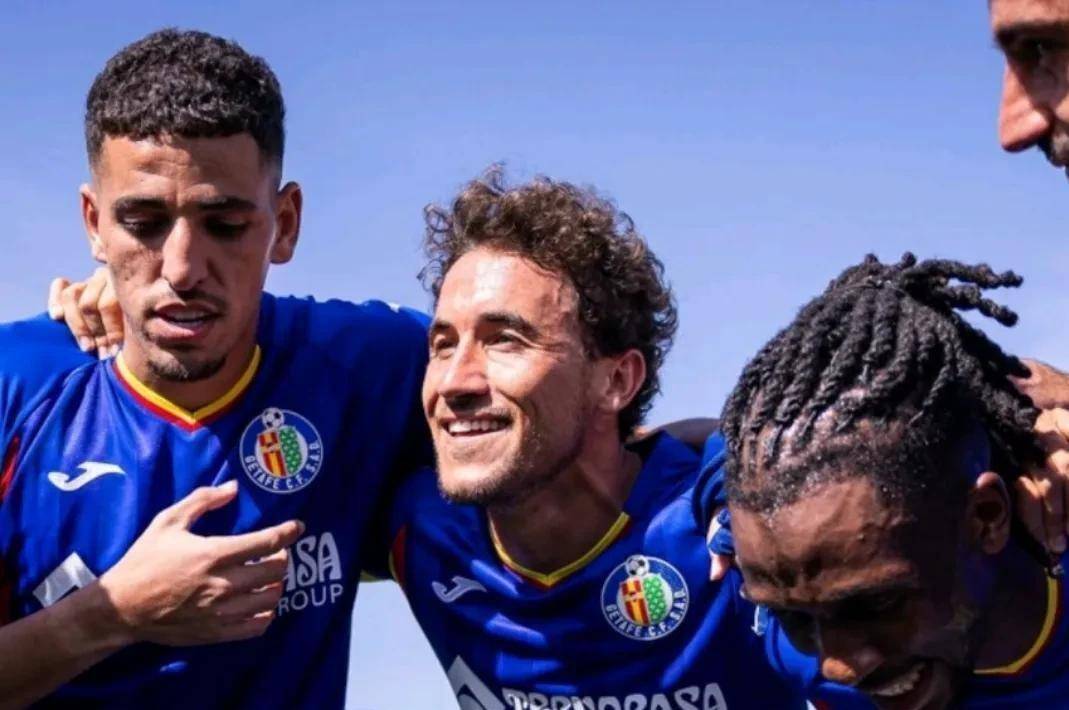 西甲皇马巴萨狂飙,马竞直接崩盘,一支升班马厉害了