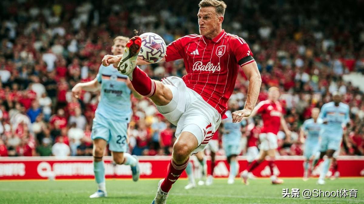 赖顿VS曼城，诺丁汉VS西汉姆联，利物浦VS阿森纳，维拉VS水晶宫