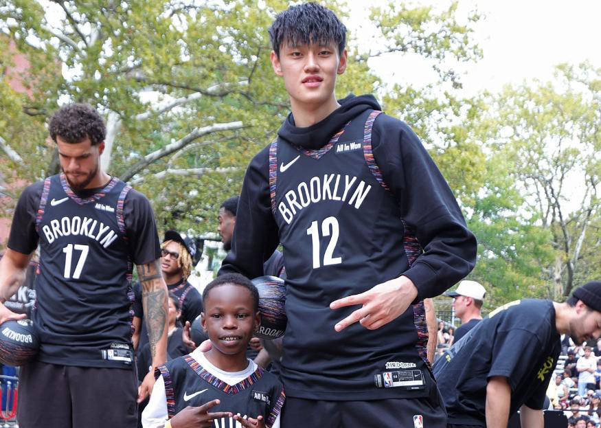 曾凡博赢得关键机会，有望获双向合同名额